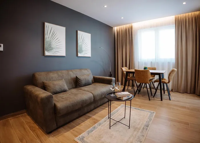 Blutique Apartments & Balconies
